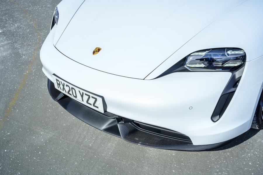 Детали экстерьера Porsche Taycan Turbo S 2020 года  (UK) (фото 32 из 40)